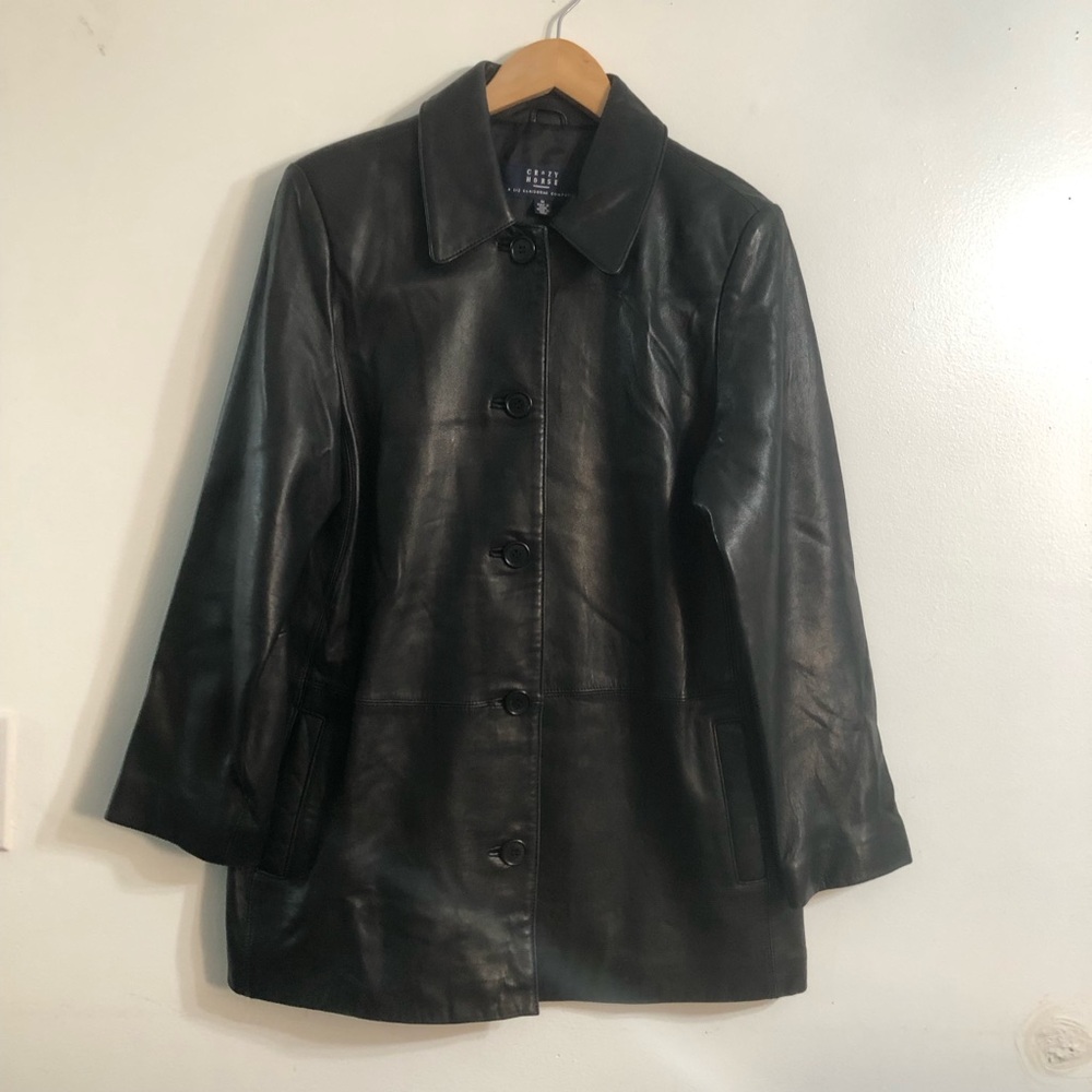 Black elegant genuine Leather Jacket super soft buttons down by long sleeves. M